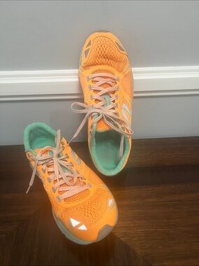 Newton Women’s Orange Running Sneakers Shoes Sz 10 motion 7
